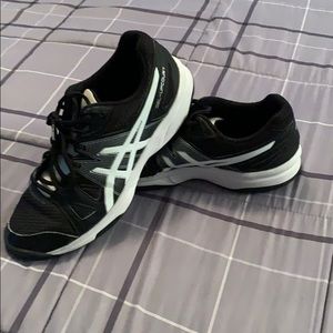 Asics volleyball shoes